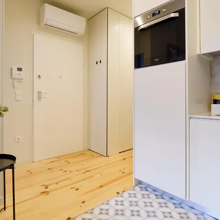 Luxury Style 8 With Ac Downtown Near Metro דירה *