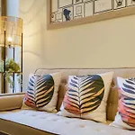 Luxury Style 8 With Ac Downtown Near Metro Porto