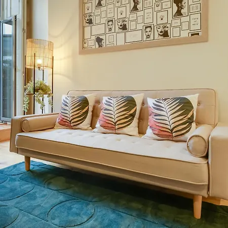 Апартаменты Luxury Style 8 With Ac Downtown Near Metro Порту