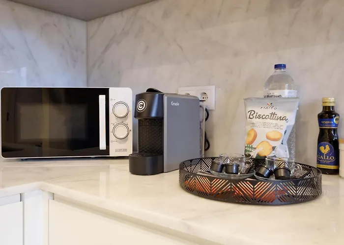 Luxury Style 8 With Ac Downtown Near Metro Apartament