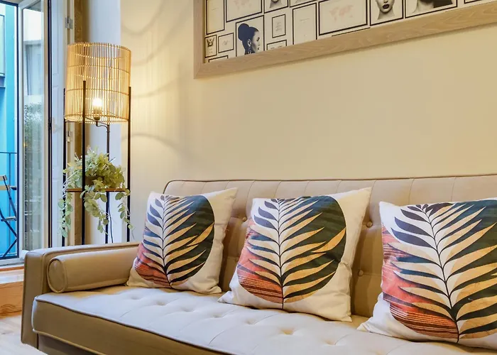 Luxury Style 8 With Ac Downtown Near Metro 포르투