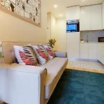 Luxury Style 8 With Ac Downtown Near Metro *